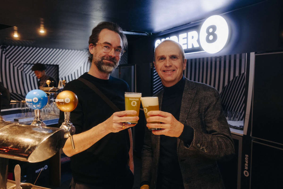 AB en Brouwerij Haacht slaan handen in elkaar met nieuw AB Café en SUPER 8 op tap