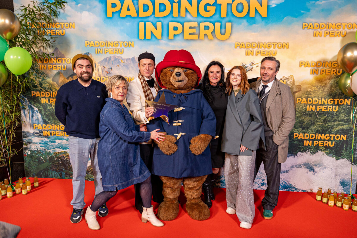 Marmelade, magie en een vleugje Peru. Paddington en Vlaamse stemmencast schitteren op de première van Paddington in Peru
