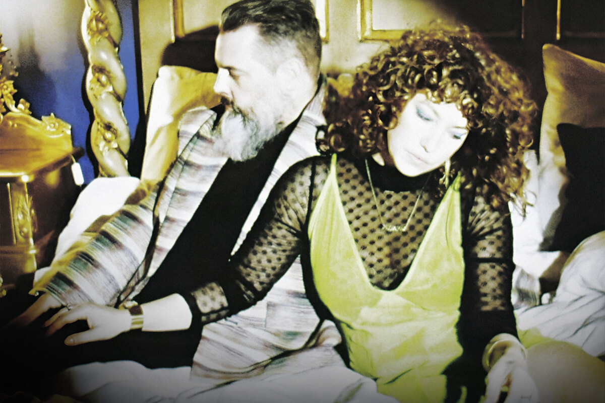 Charlotte & Reinhard close the chapter of their debut album with new single "Dagger"