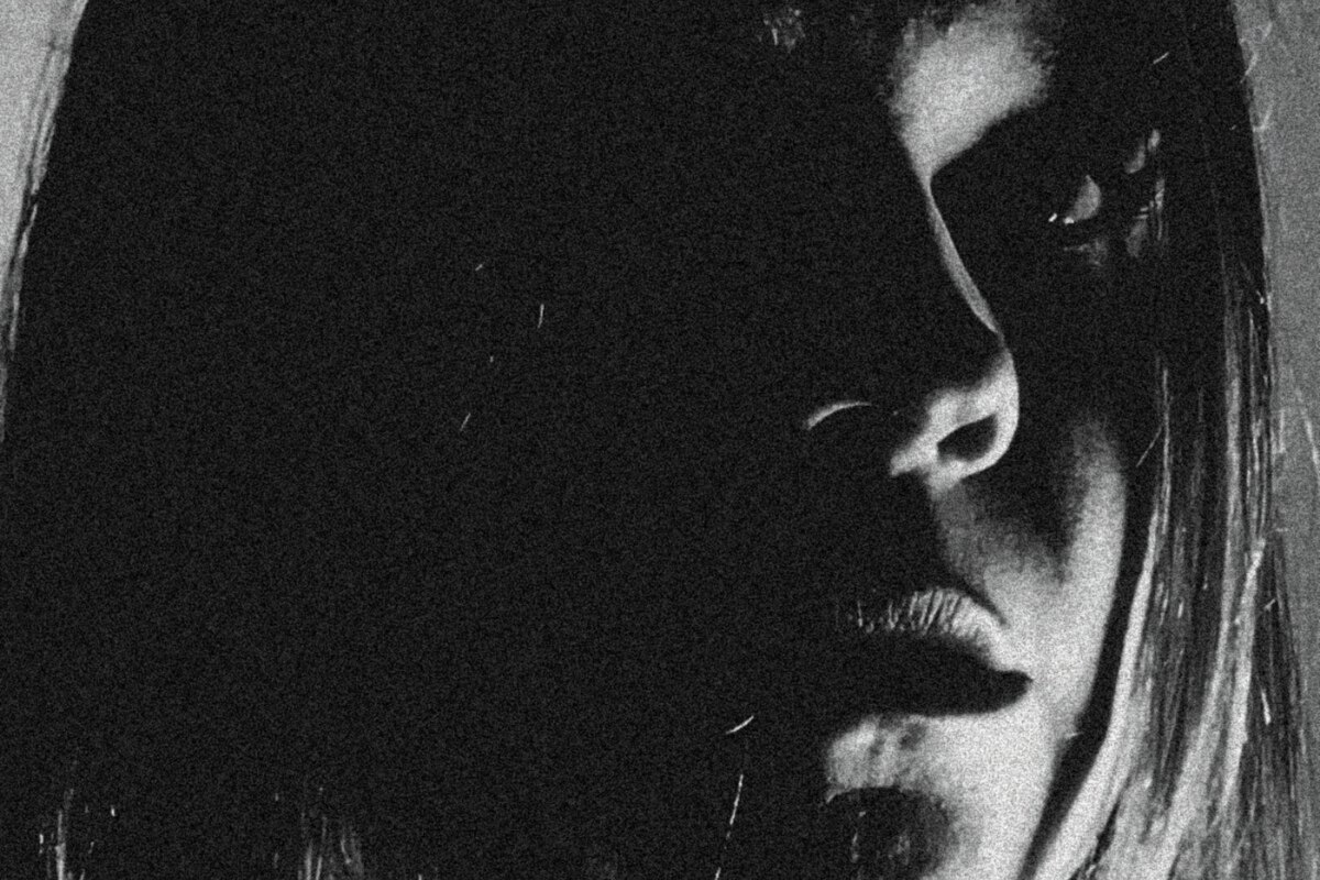 Bnny Presents New Single, "Love Trap," & Announces 2025 Tour Dates