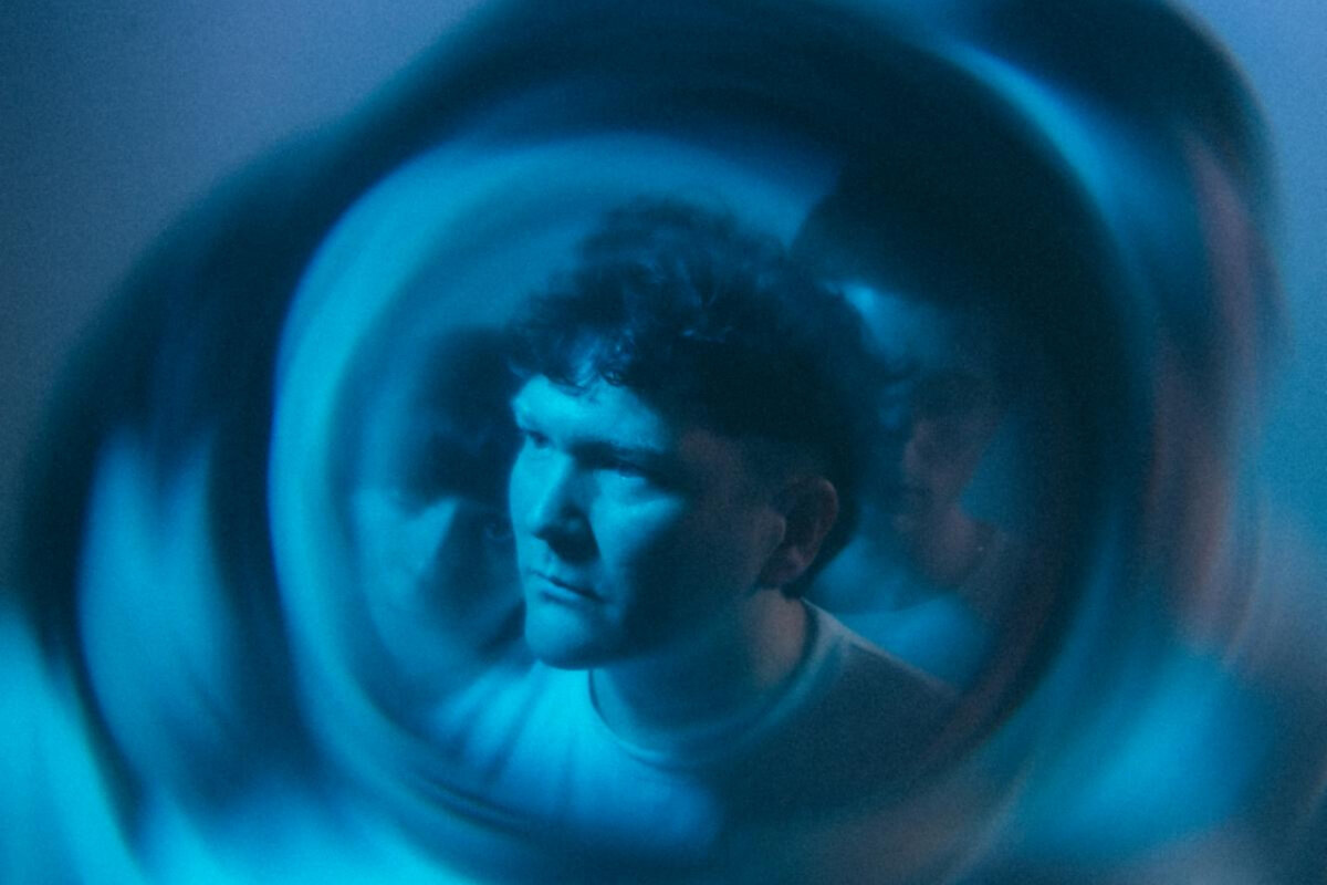 Pale Blue Eyes Announce Their Third Studio Album 'New Place' - Out 7th March