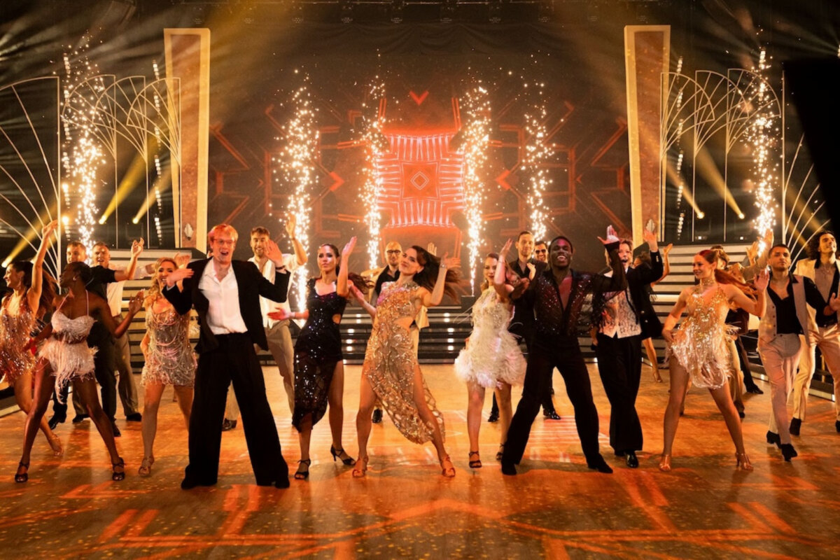 Let’s groove tonight! De eerste dansers geven zich over aan de dansvloer in Dancing with the Stars