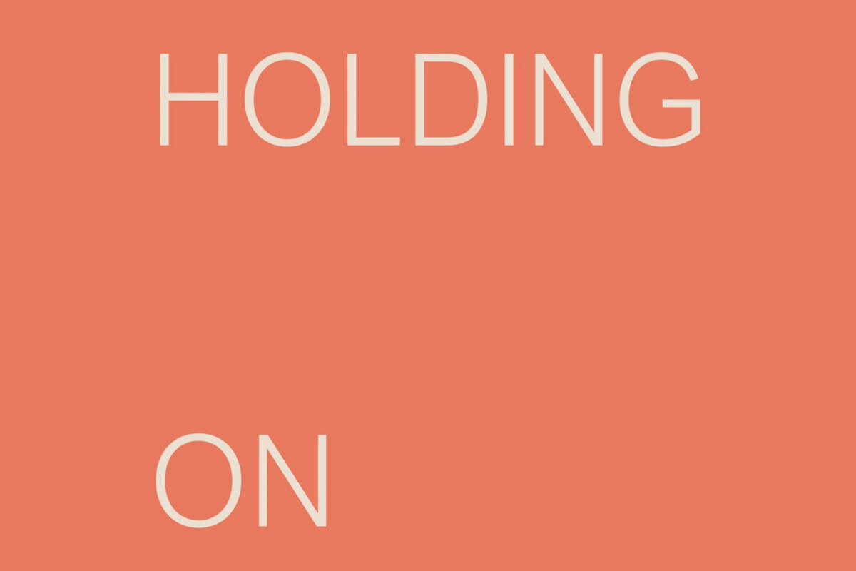 Low Hill lanceert eerste single, Holding On