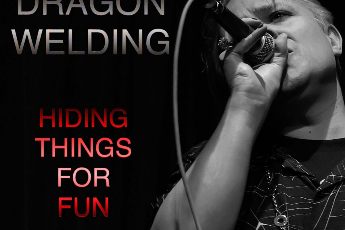 Dragon Welding | 'Hiding Things For Fun' : video by electronics meets noise-pop duo | from new album 'The Naughty Step' out now