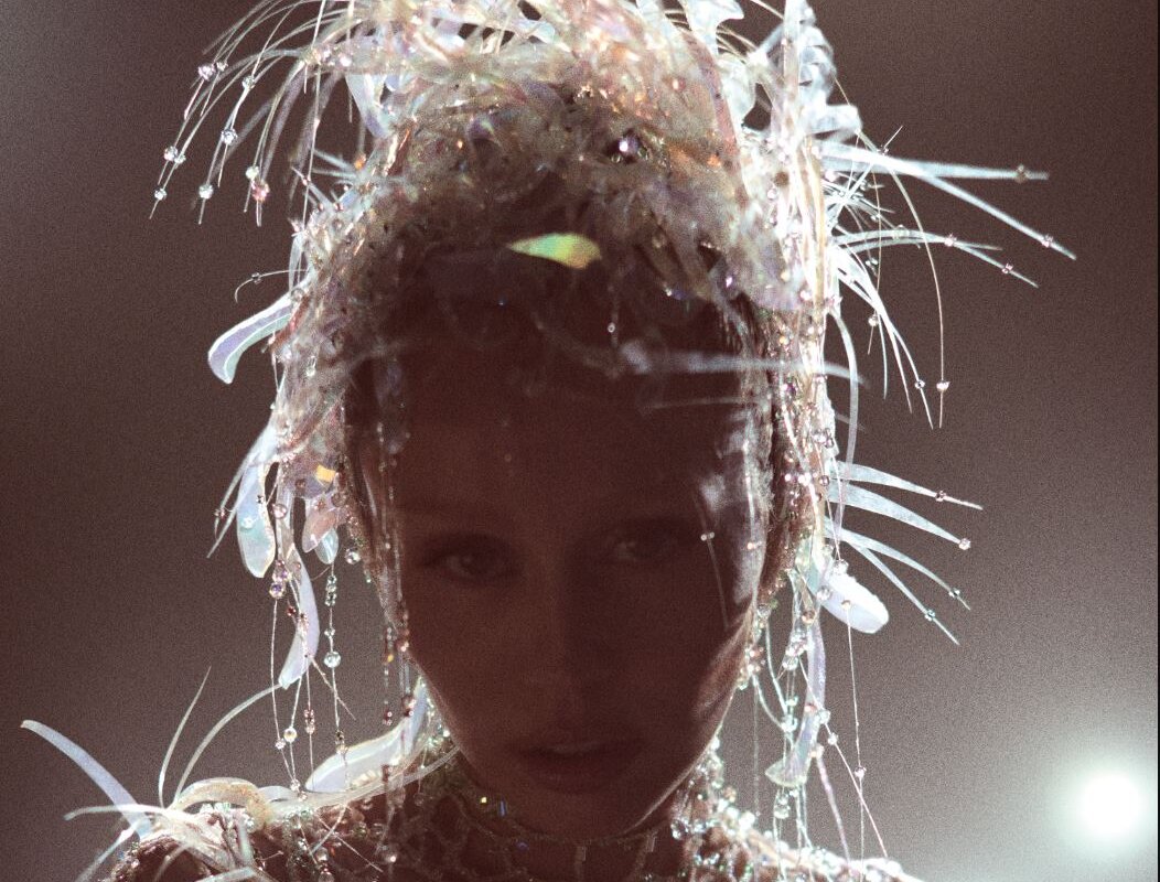 Miley Cyrus releases new global single & visual ‘End of the World’