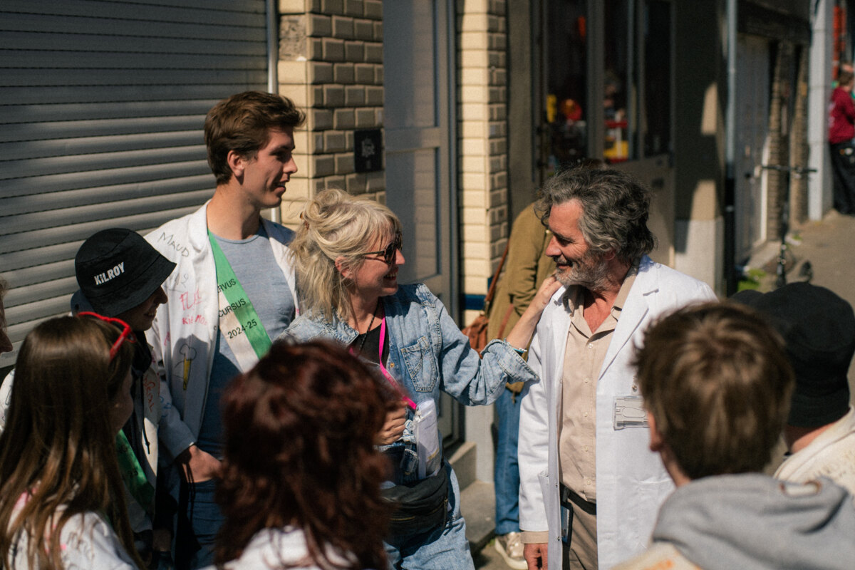 De Wereldvrede : Opnames tweede film van Nathalie Teirlinck met Koen De Bouw gestart.