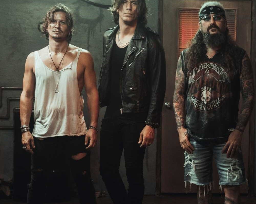 Mike Portnoy joins forces with emerging Hard Rock Band Last Second Chance in new video "Send Me A Sign"