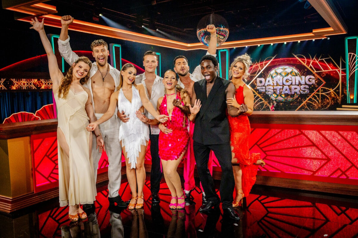 Wie danst zich naar de finale van Dancing with the Stars?