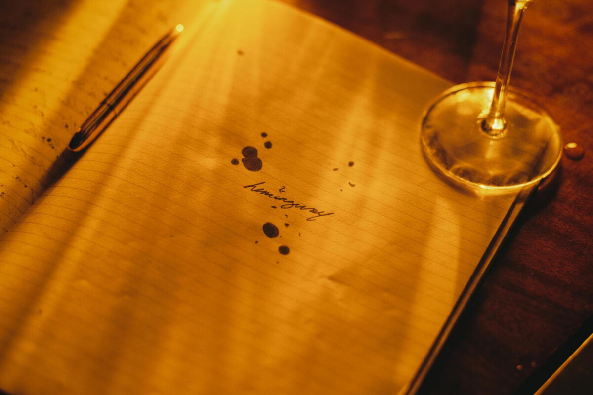 Girl in red releases "Hemingway"