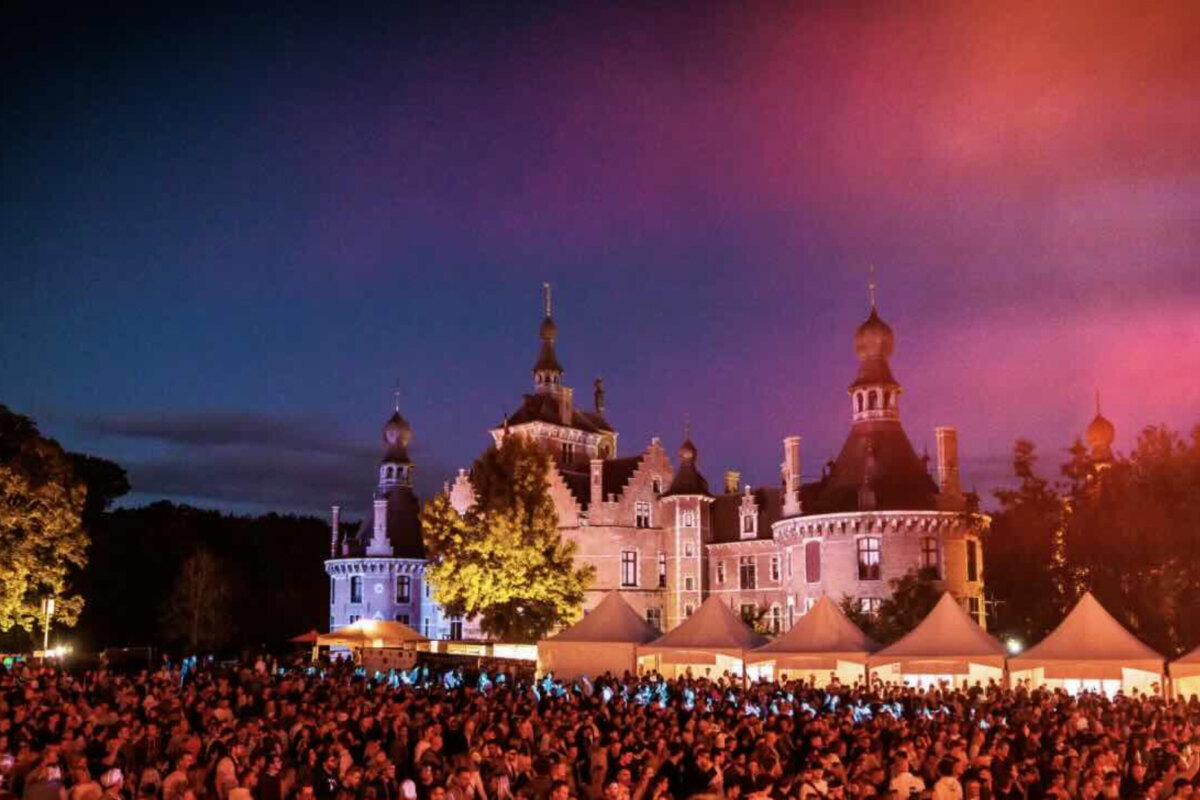 Beauville Festival 2025 Unieke mix van retro dance, techno vibes & architecturale magie aan het iconische kasteel van Ooidonk
