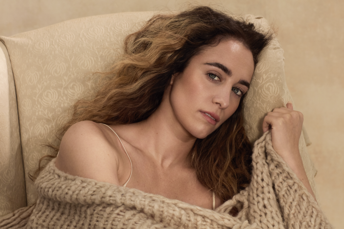 Chloe Stroll unveils a newsong and accompanying video, “You’re OK;”