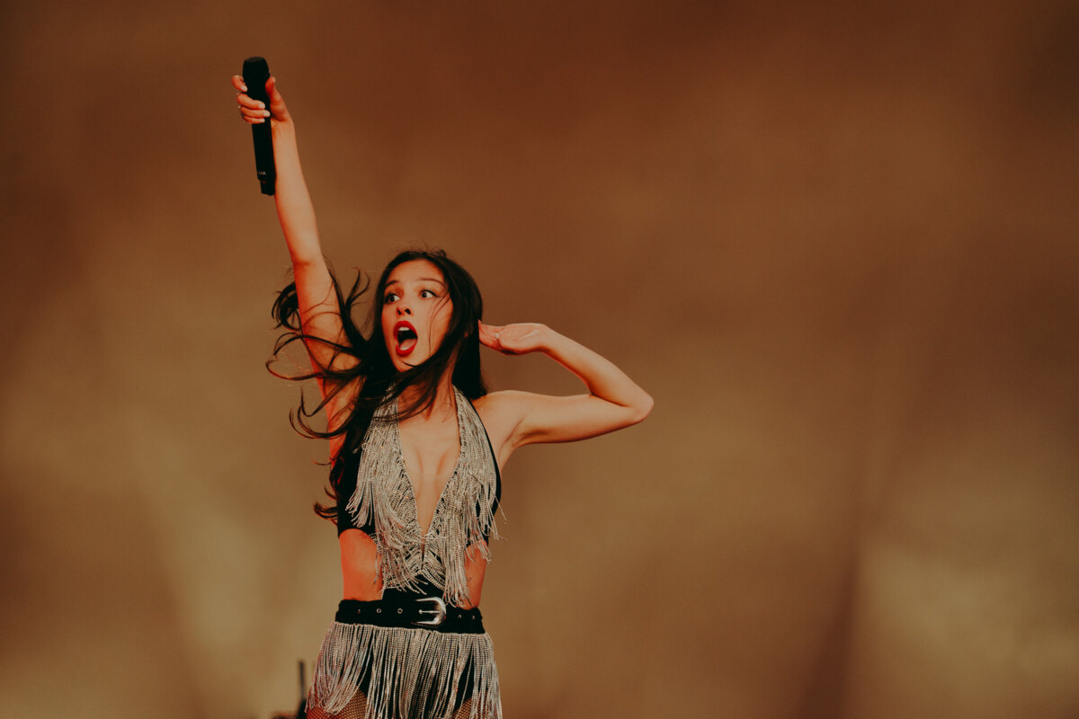 Olivia Rodrigo brings out surprise guest Ed Sheeran at BST Hyde Park