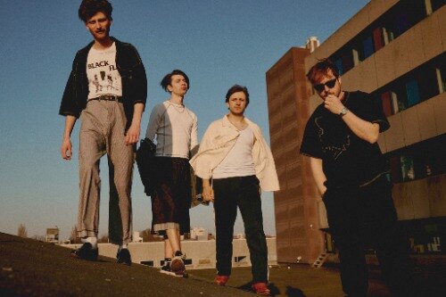 Queen’s Pleasure keert terug met single Eva