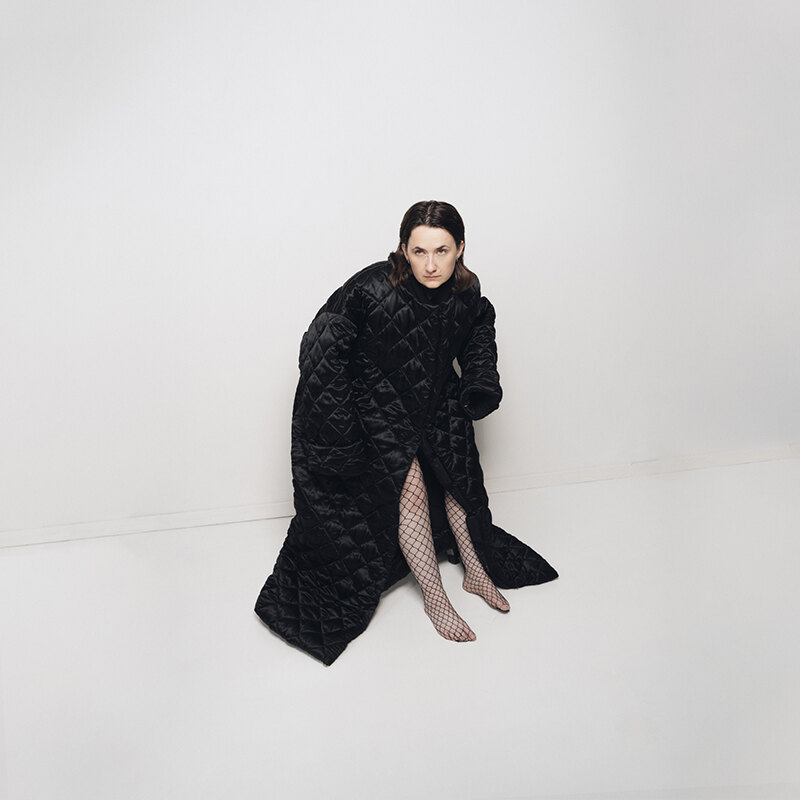 Bonander releases new single "Apathy" – a dark art pop protest against indifference