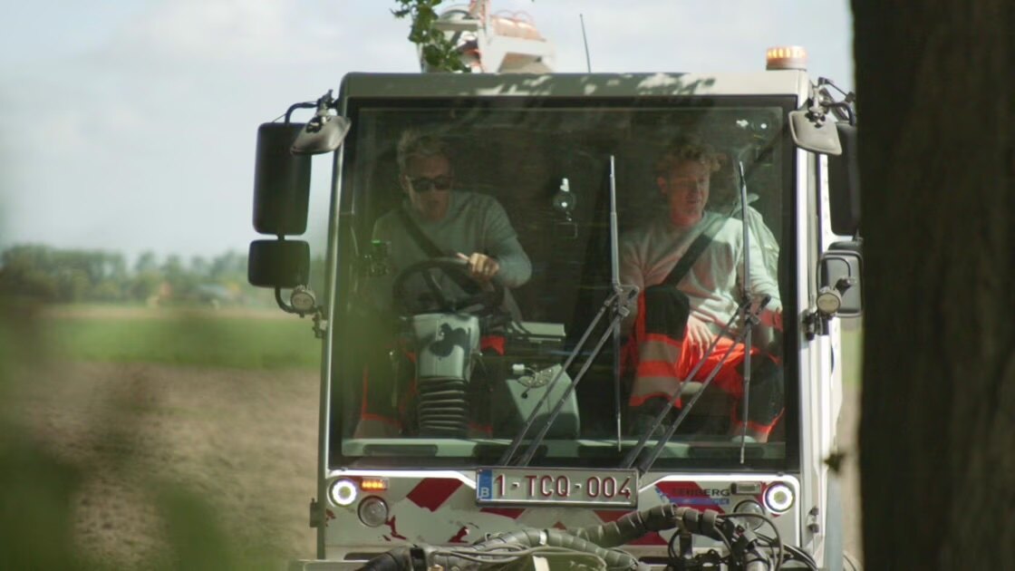 Straatvegen verloopt niet zonder slag of stoot in Jani & James doen-het-zelf: "Het gevoel dat ik met een Airbus vloog"