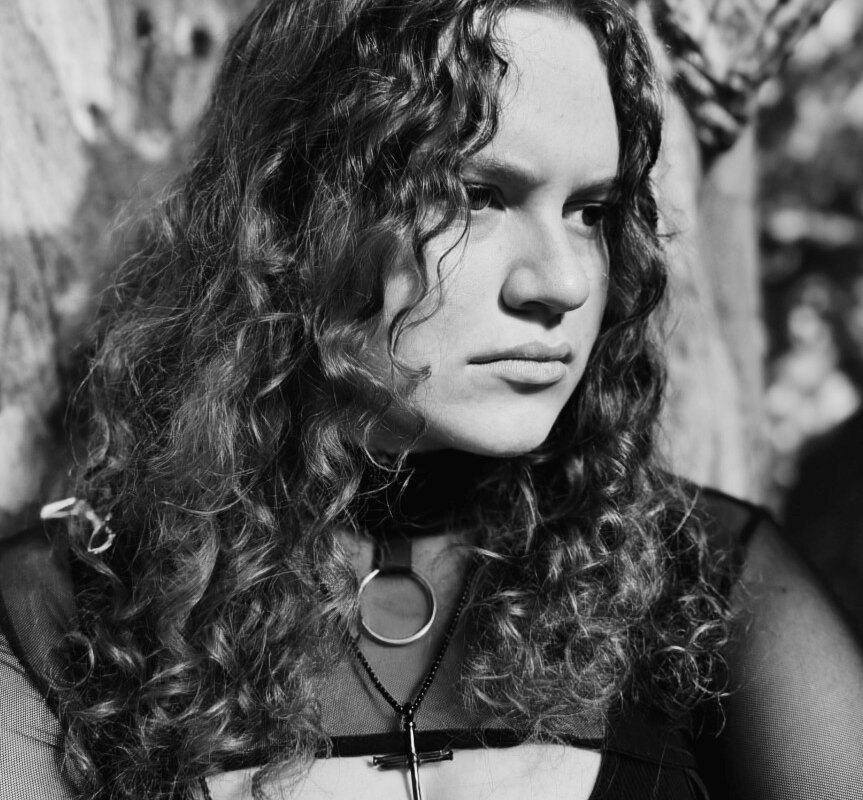 Guitar prodigy Ava Toton releases new single ‘DECAY’ featuring Ace Arze Freeman