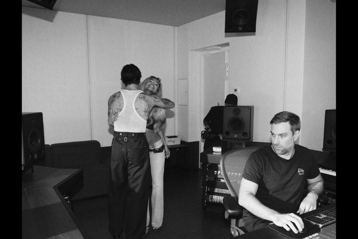 Damiano David, Tyla, Nile Rodgers releases "Talk to Me" 