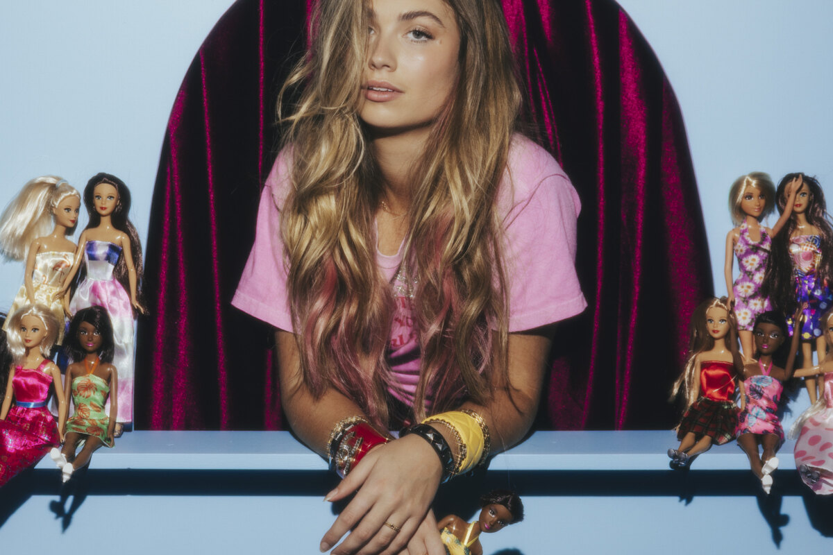 Roxy Dekker zingt ‘GO BESTFRIEND’ op nieuwe single