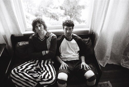 Sports kondigt album aan met single Keep Falling In Love