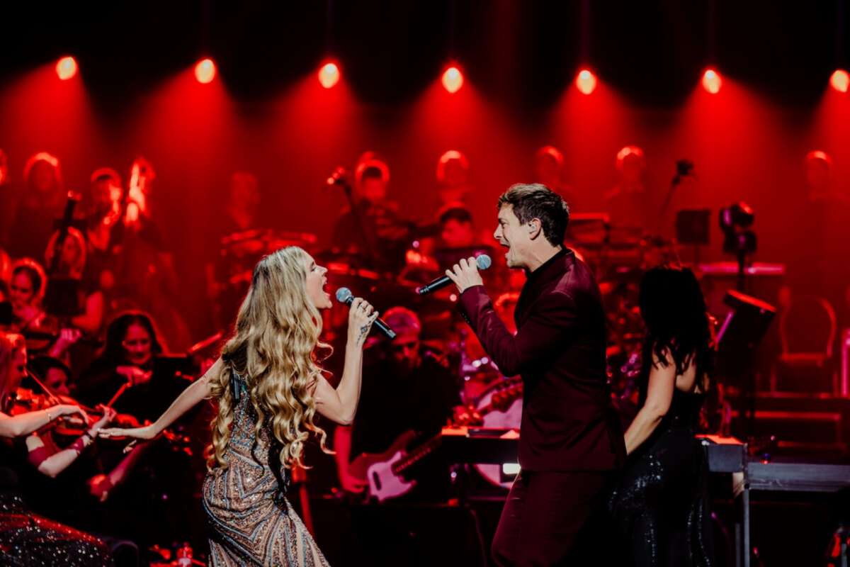 Niels Destadsbader in duet met wereldster Joss Stone op 40ste verjaardag van Night of the Proms 