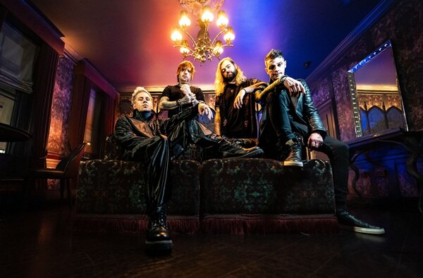 Call Me Amour Unveil Brand New Single “Wrong Direction”