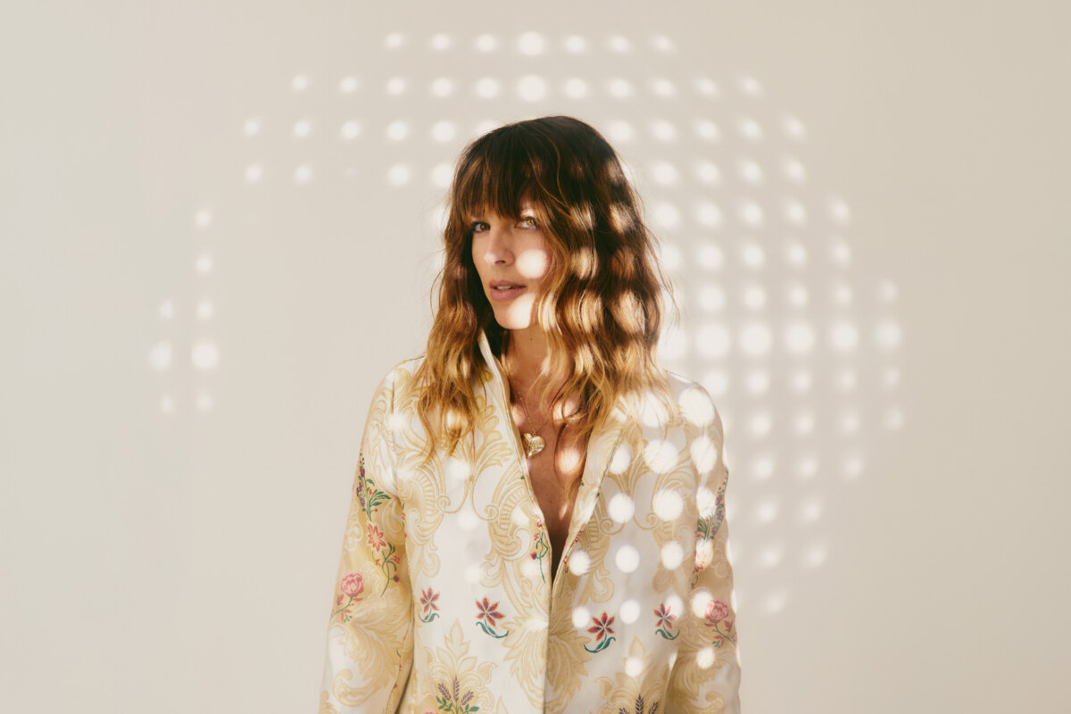 Melody's Echo Chamber releases new single "The House That Doesn't Exist"