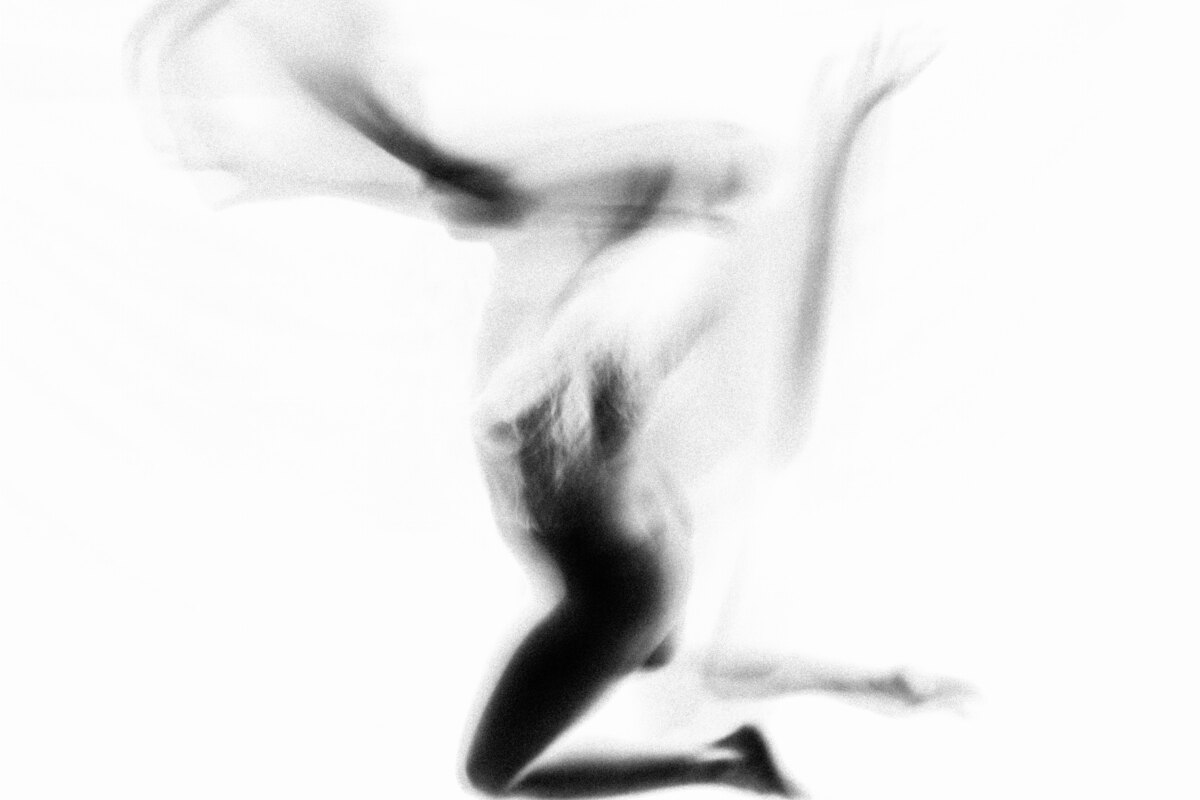 Lone Assembly – debut album “Knots & Chains” announced for 27.02 on Irascible Records!