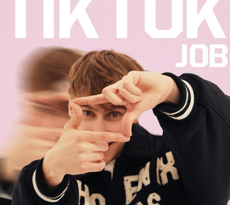 De ‘TikTok’ van JOB gaat viraal: Dutchtuber, acteur én zanger klaar voor grote eindejaarshit