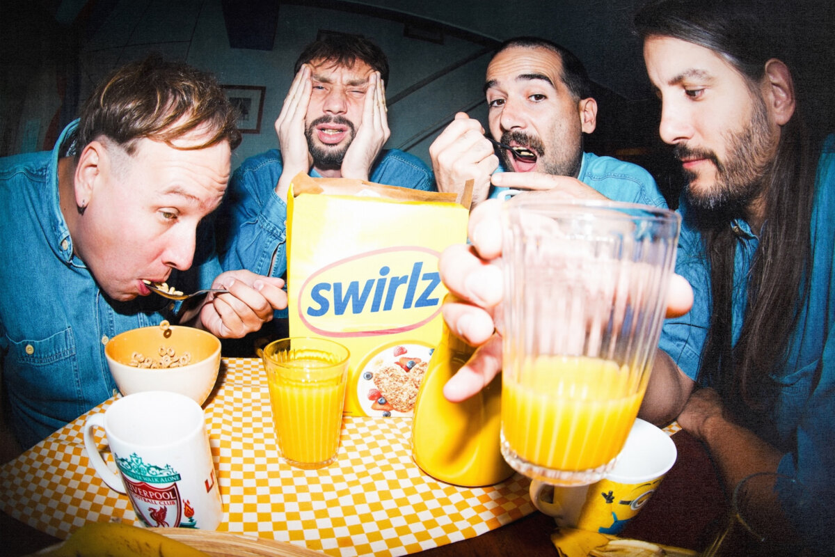 Swirls (indie rock/slacker punk, France) - unveils new single "Powerstation"