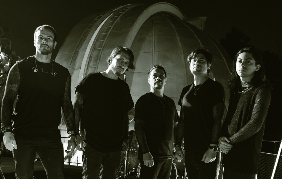 Intrascendence drops a live session filmed at the cradle of Southern astrophysics