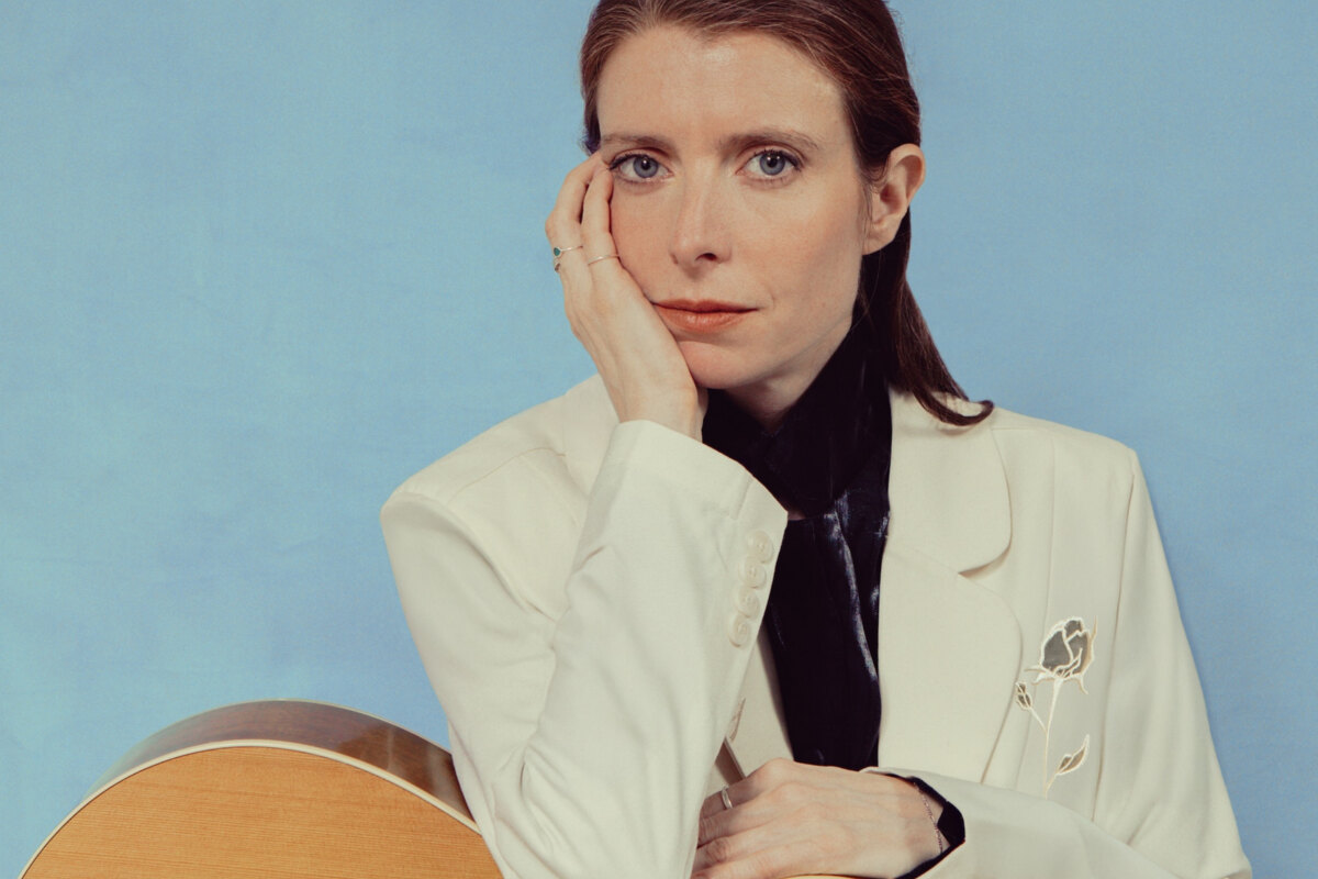 Aure (folk, Paris - MayWay Records) - new single "A ti te tengo" out now