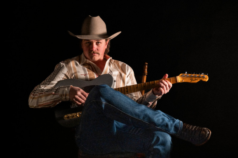 Country Music Prodige Zach Top Announces European Tour For February & March 2026