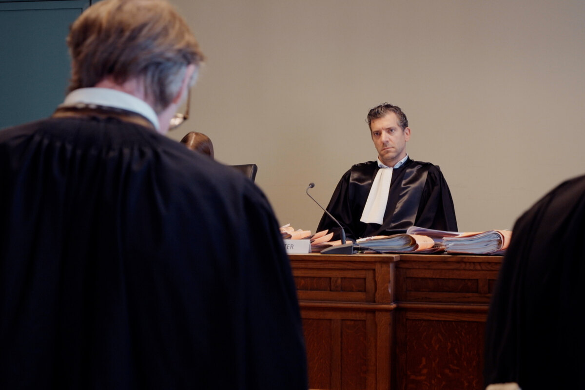 Man staat terecht voor het verhinderen van verzorging van zijn zieke vrouw in rusthuis: “Hij wil haar gewoon laten genieten van het leven.”
