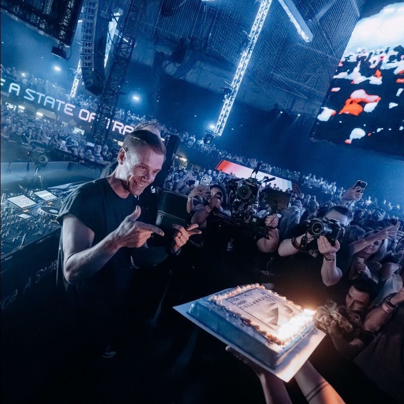 20,000 Fans Kick Off A State of Trance’s 25th Anniversary in Rotterdam