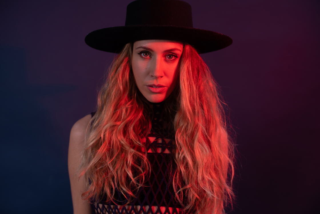 Katerina X, the multi-platinum songwriter, DJ & vocalist, releases new single ‘Crave Me'