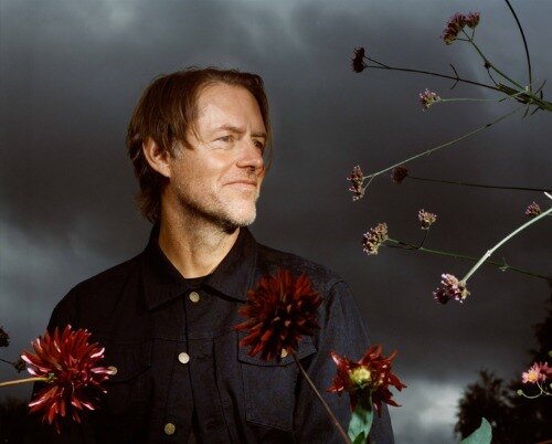 Ed O’Brien kondigt album aan met gelijknamige single Blue Morpho