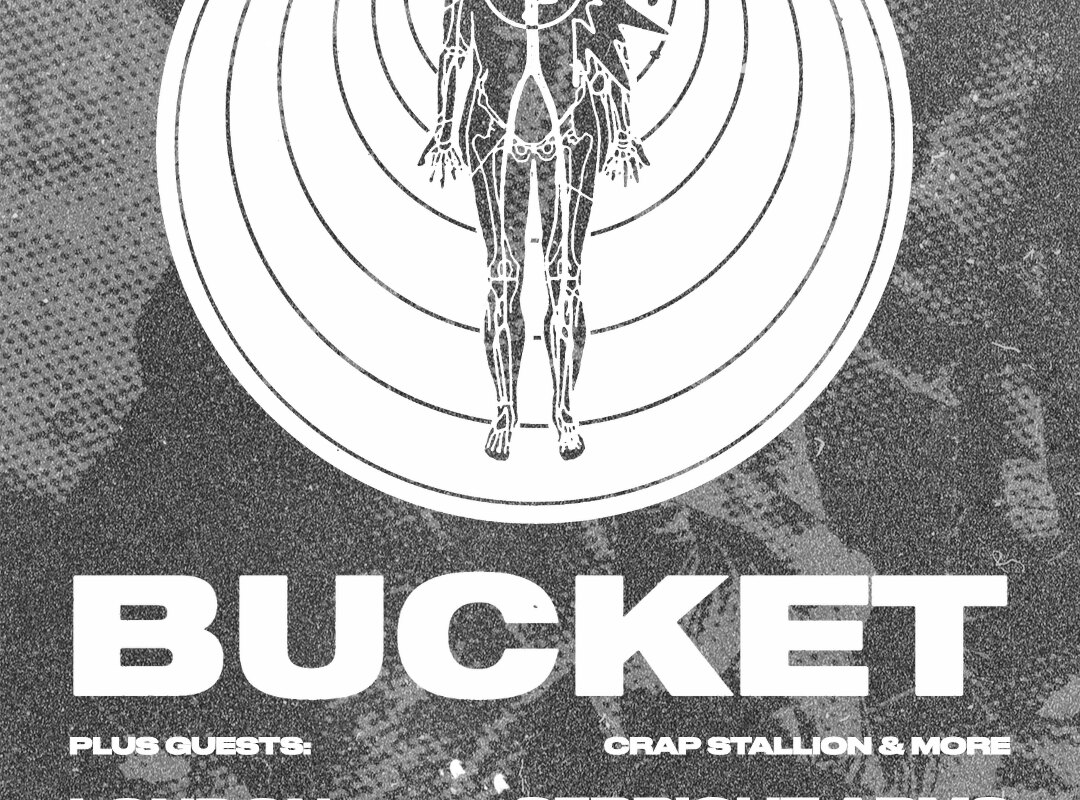 Dublin noise-rock trio Bucket  announce new EP 'Mosaic' out 29th April, share new single 'Memento'