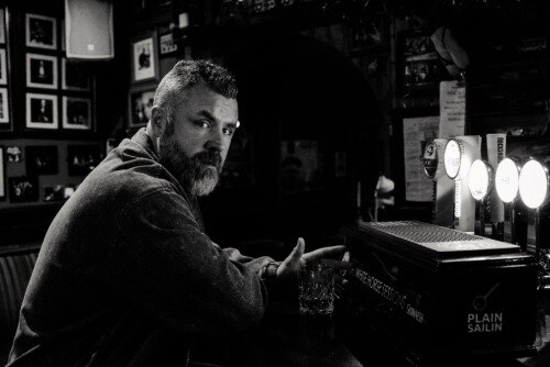 Mick Flannery brengt track I'll be out here uit