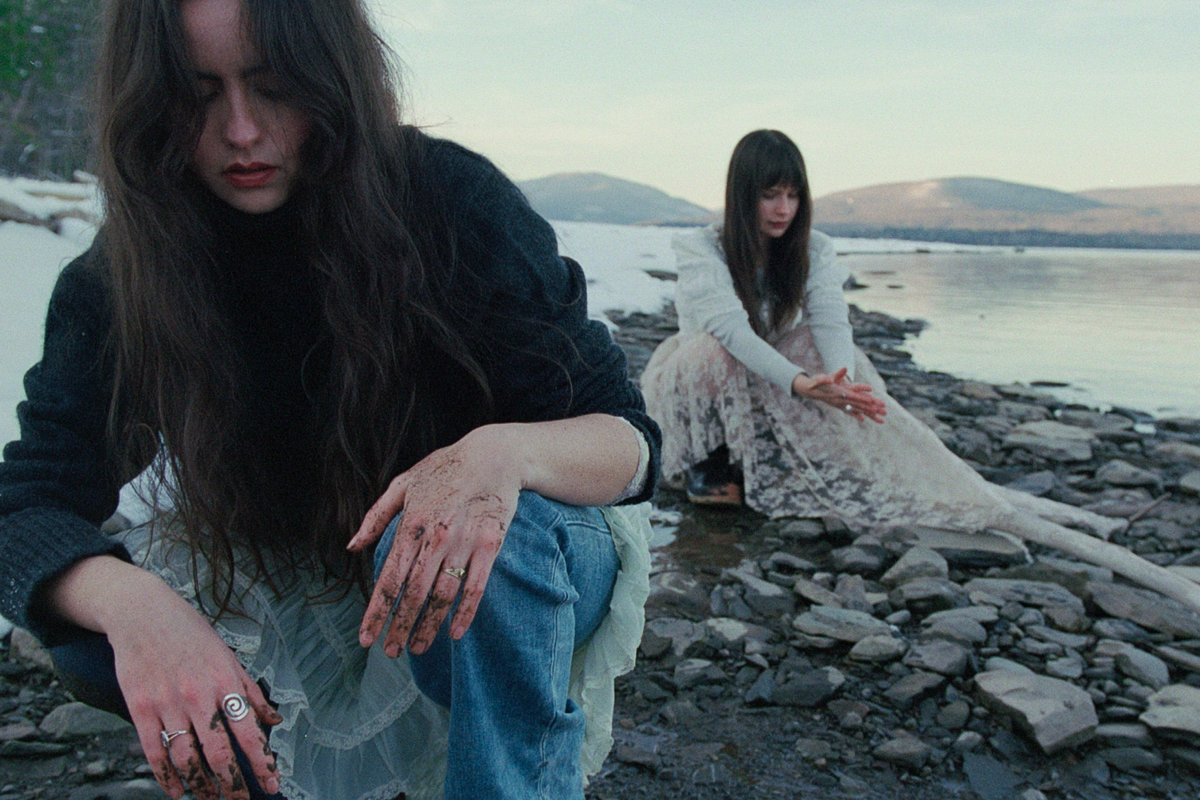 Folk sister duo Sarah Julia release new single "Whatever It Takes (Break Your Heart)"