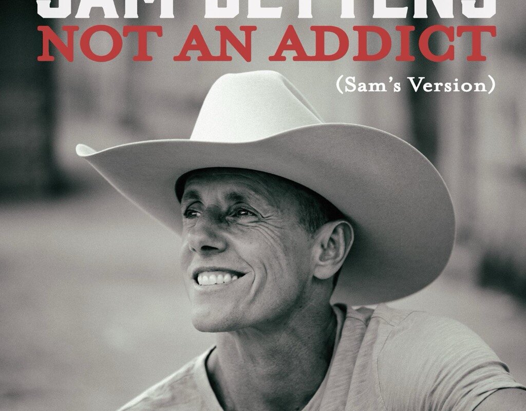 Sam Bettens lanceert nieuwe versie van 'Not An Addict'