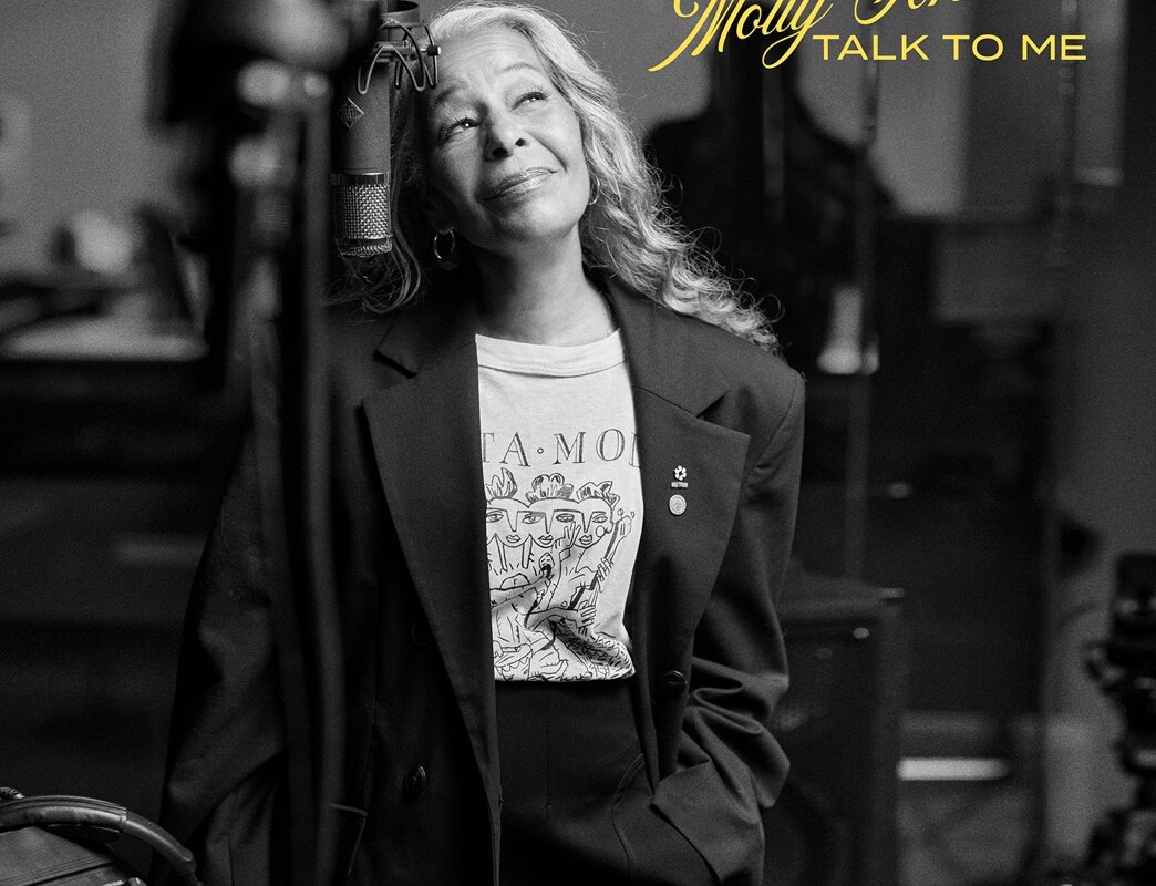 Molly Johnson Announces New Album 'Talk to Me' Out June 26
