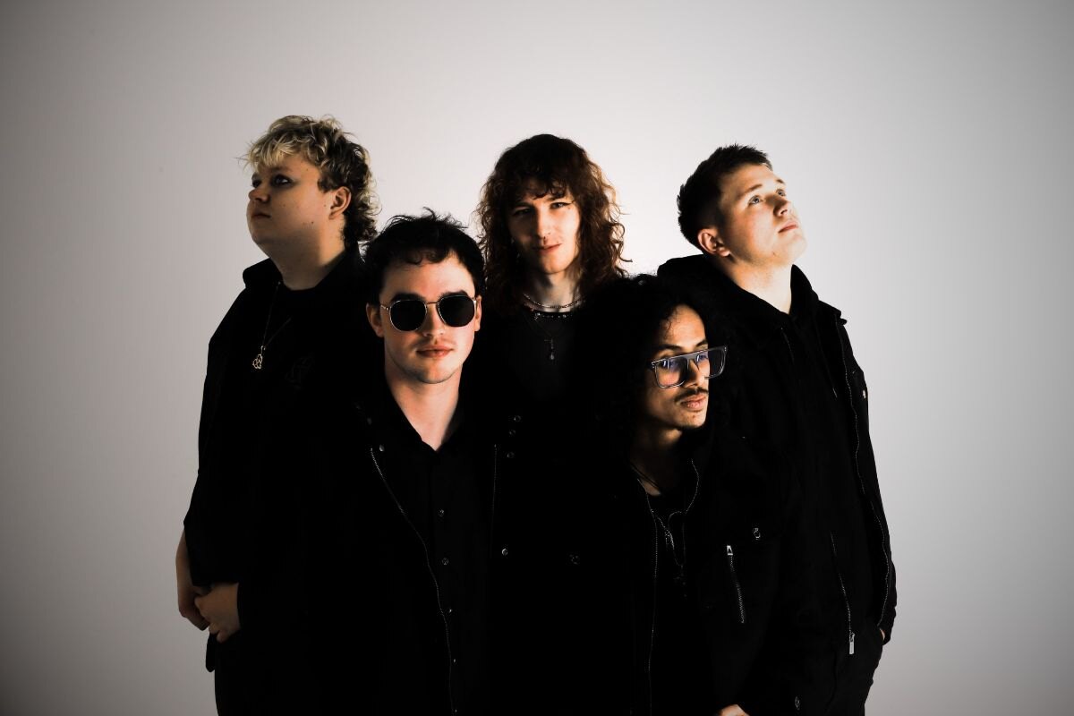 Cardiff dram-rock newcomers, Aurelia, release the grandiose single: 'Angelina'