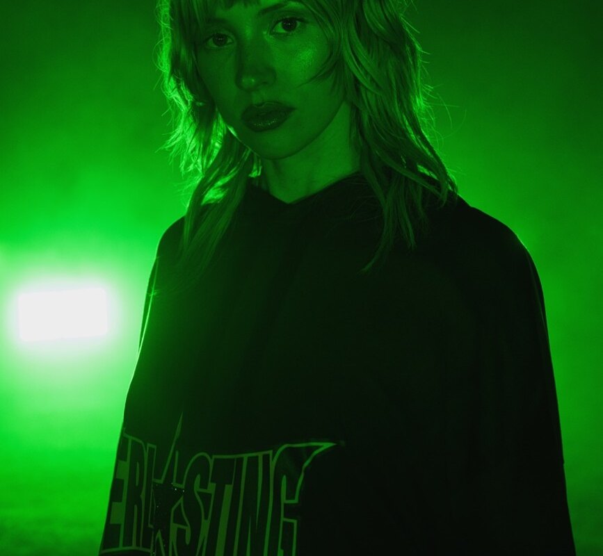 Angèle returns with 'Dis-Le'