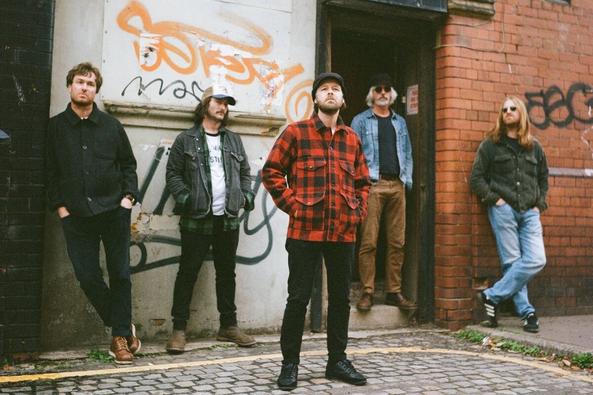 The Coral announce UK tour with video for 'Leave It In The Past'