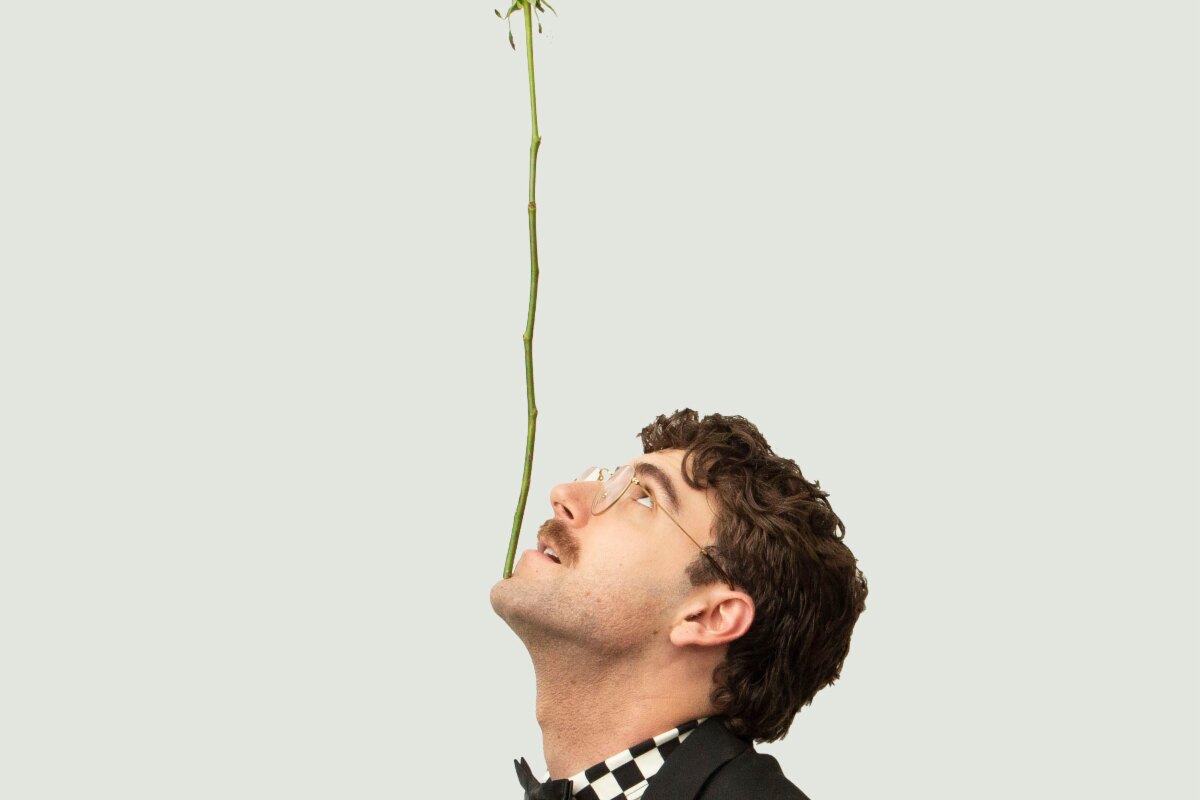 Chess Club wants to love you(r friend) like the 4th of July on new single "Wedding Of The Year"