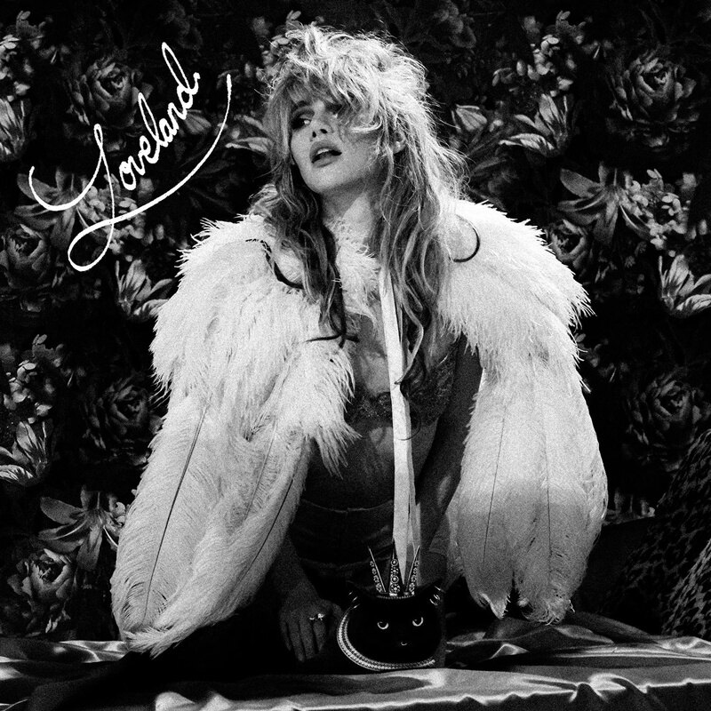 Suki Waterhouse releases "Loveland"