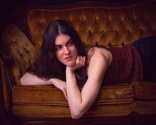 Aurora, ON Singer-Songwriter Laura Fortini Introduces Herself With Debut Single "Lights Went Out"