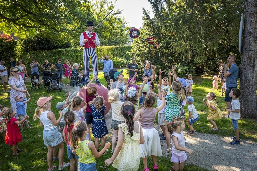 Bilzen-Hoeselt viert 10 jaar Tureluurs met Studio 100 Zingt