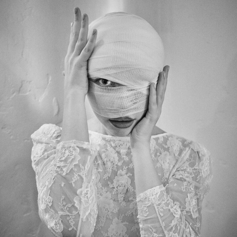 Mollie Elizabeth Unveils New Single, “Puppet Show”