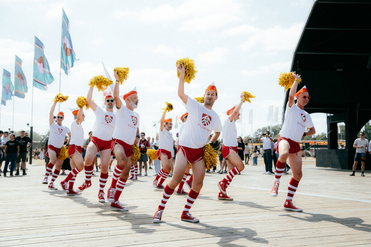 Pukkelpop: Boulevard Bizar: lol aan de lopende meter!